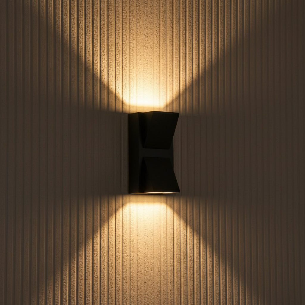 PORCH WALL LIGHT