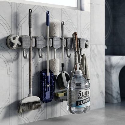 Clean Grip Mop Holder