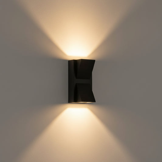 PORCH WALL LIGHT